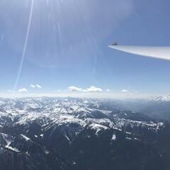 Flugwegposition um 13:40:46: Aufgenommen in der Nähe von Gemeinde Aigen im Ennstal, Österreich in 2862 Meter